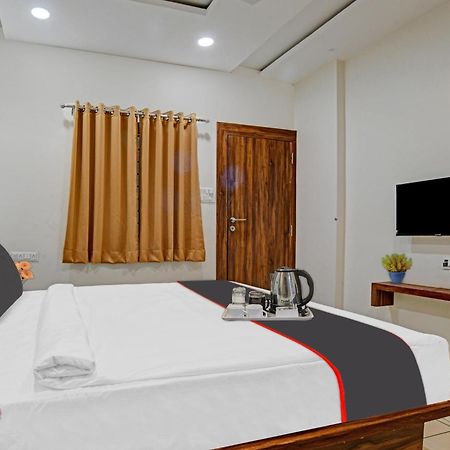 Hotel O Blue Sky インドール エクステリア 写真